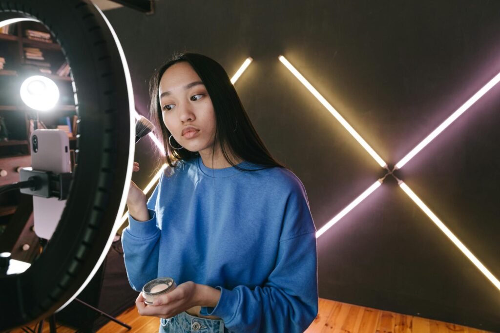 influencer making money instagram