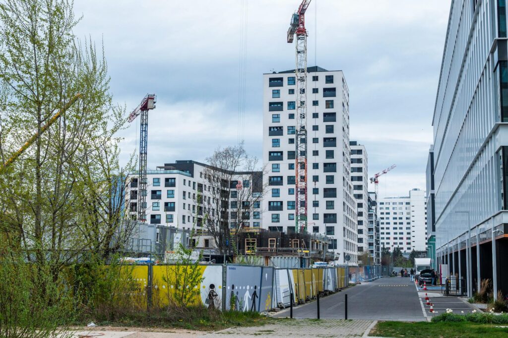 real estate lawyer discussing contract